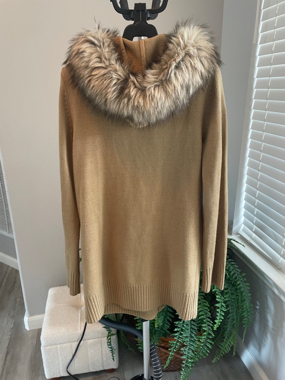 Michael Kors Camel Knit Toggle Cardigan with Faux-Fur Hood Trim - Picture 3 of 8
